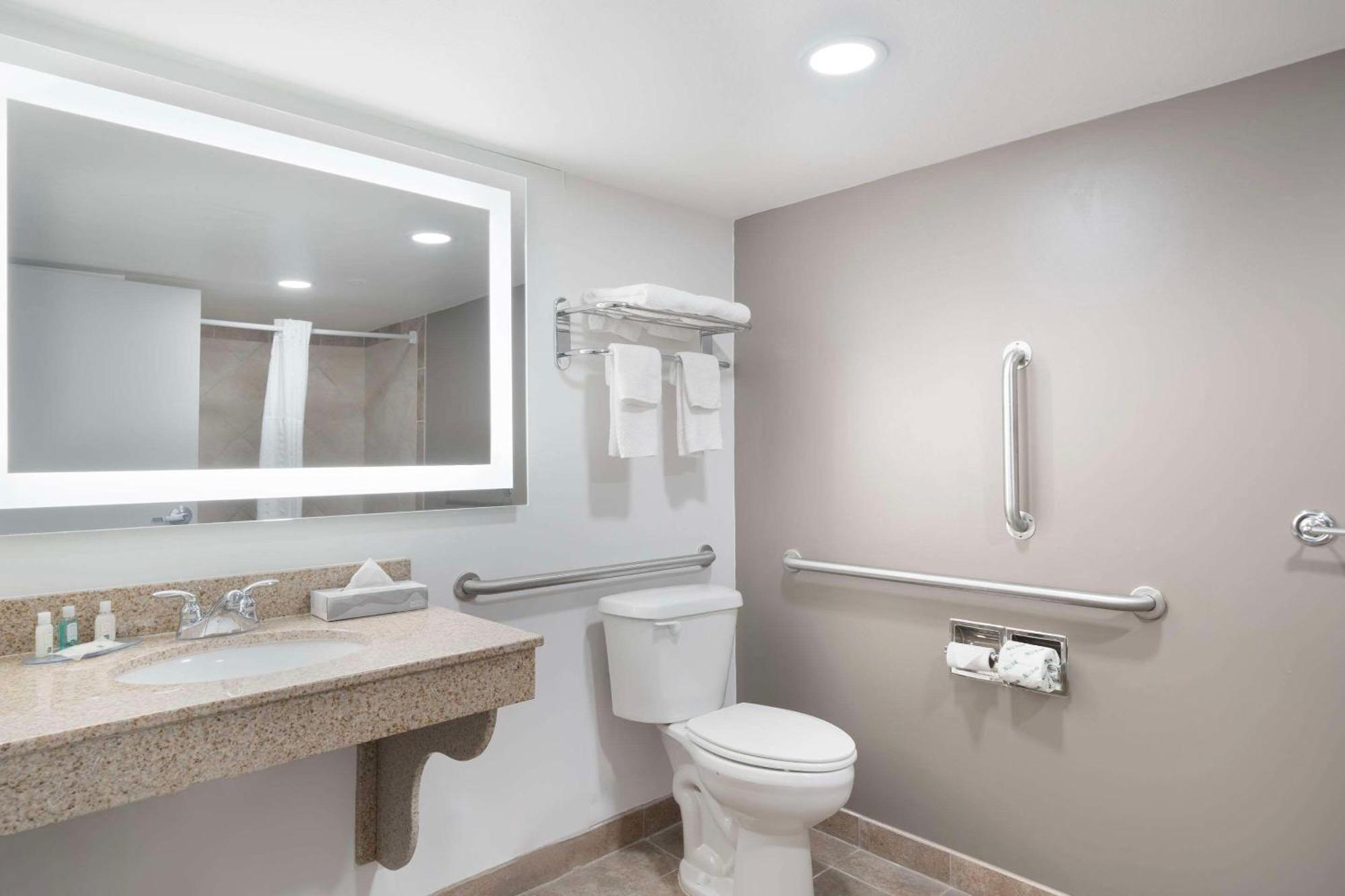 Quality Inn Idaho Falls Exteriör bild